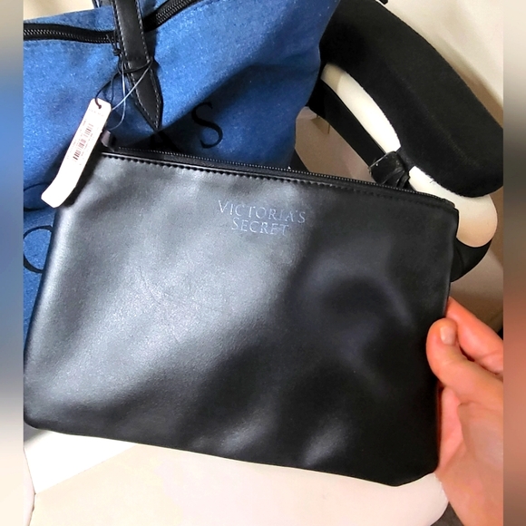 BNWT Victoria's Secret Blue and Black Tote Bag with Matching Makeup Case - Picture 6 of 10